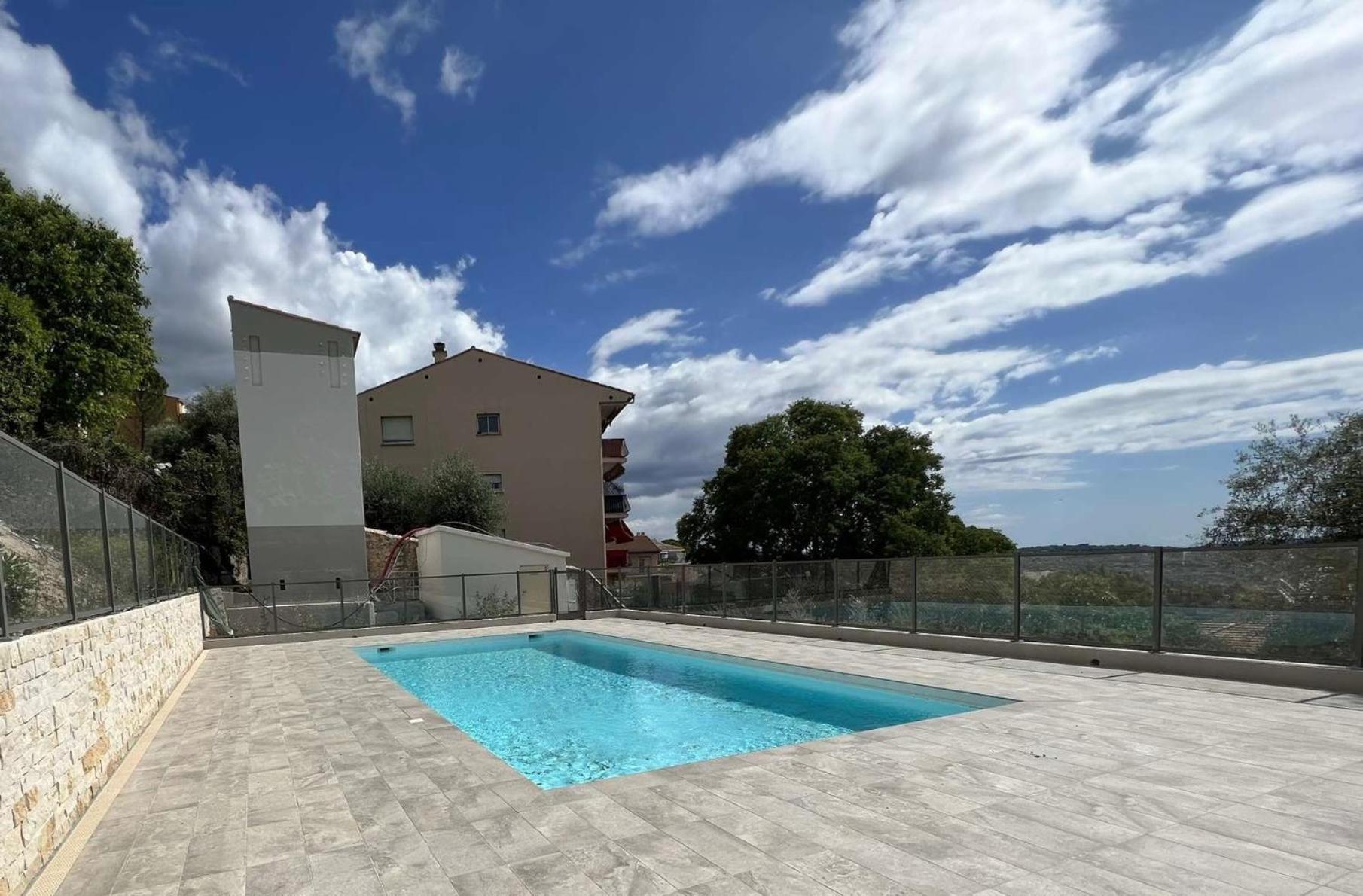 Superbe Appartement 3 Chambres A Grasse Luaran gambar
